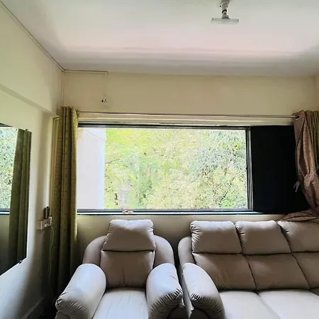 Khar West : Apple Apartment Mumbai