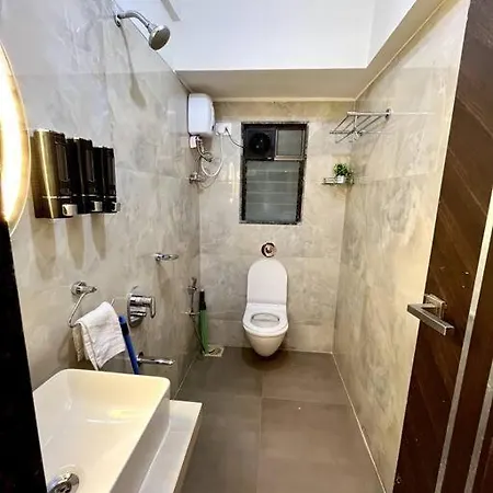 La Timberland 1 Bhk Apartment *