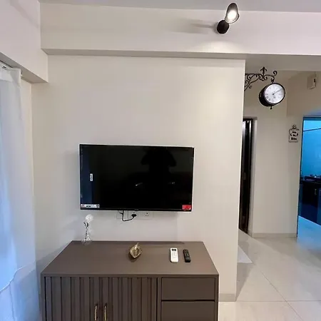 La Timberland 1 Bhk * Mumbai