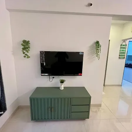 La Olive 1 Bhk Service Apartment