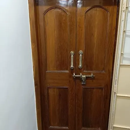 Private In South Mumbai's Heart Apartment *