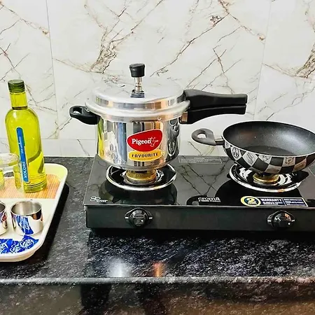 La Olive 1 Bhk Service *