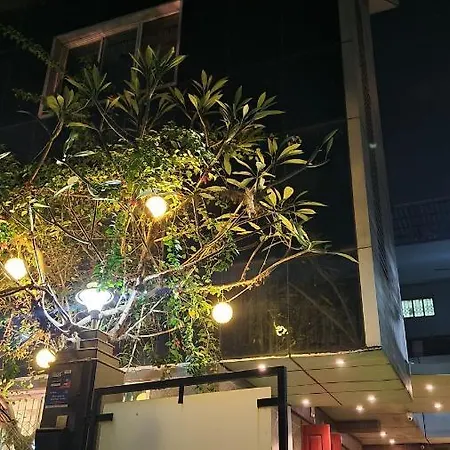 Rostel Live Hostel Mumbai