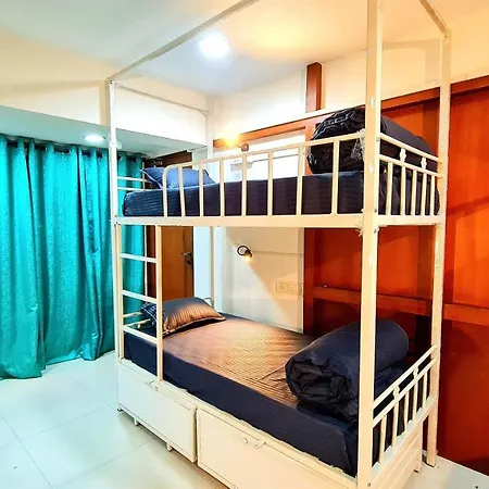 Rostel Live Hostel Mumbai