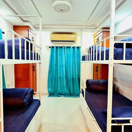 Rostel Live Hostel