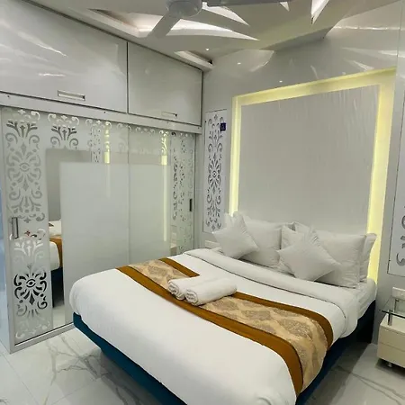 One Bedroom Apartment- Near Kokilaben Ambani Hospital, Andheri West Mumbai