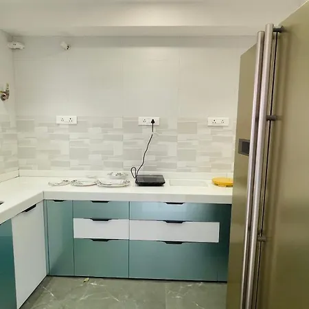 One Bedroom Apartment- Near Kokilaben Ambani Hospital, Andheri West * Mumbai