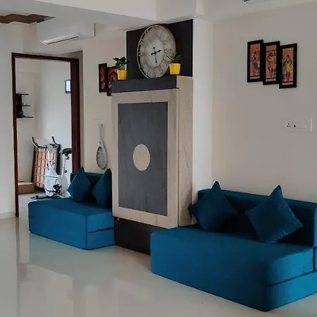 Apartment Spacious 4 Bhk In Mulund East 12 Guest For Function Gathering Meeting