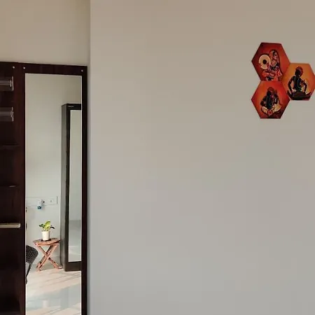 Spacious 4 Bhk In Mulund East 12 Guest For Function Gathering Meeting Mumbai