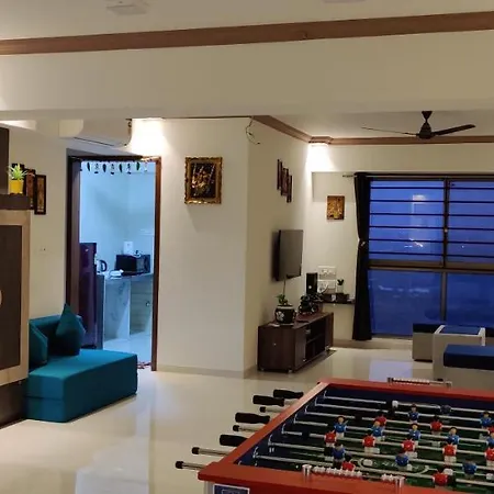Apartment Spacious 4 Bhk In Mulund East 12 Guest For Function Gathering Meeting *