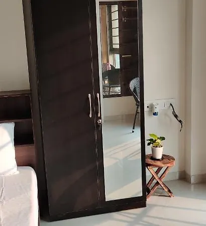 Spacious 4 Bhk In Mulund East 12 Guest For Function Gathering Meeting * Mumbai