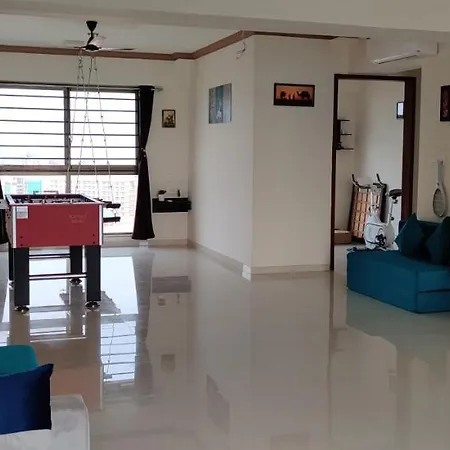 Spacious 4 Bhk In Mulund East 12 Guest For Function Gathering Meeting Apartment Mumbai