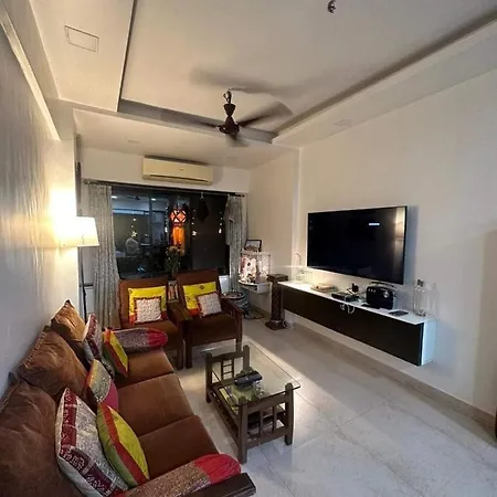 Apartment Surya Kiran: Linking Road Bandra West 3bhk