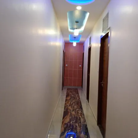 Hotel Raheja Residency 3*