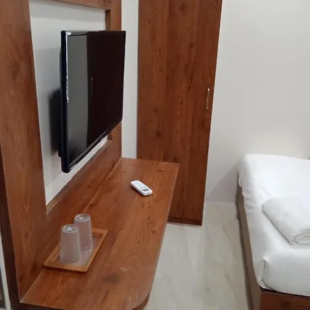 Raheja Residency Hotel 3*