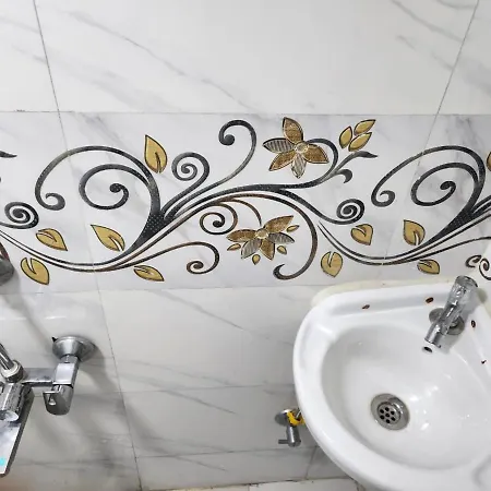 New Amaan Palace Guest house Mumbai