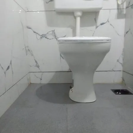 Guest house New Amaan Palace
