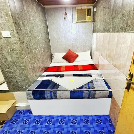 Guest house New Amaan Palace Mumbai
