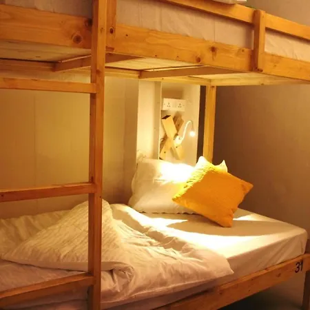 Hostel Woh