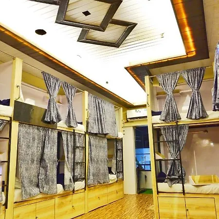 Hostel New India