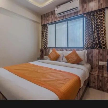 Hotel Golden Inn, 3*