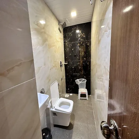 Hotel Orchid Inn,mumbai Mumbai