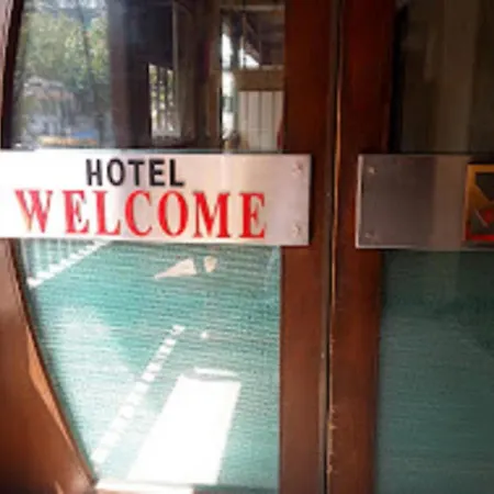 Welcome, Hotel Mumbai