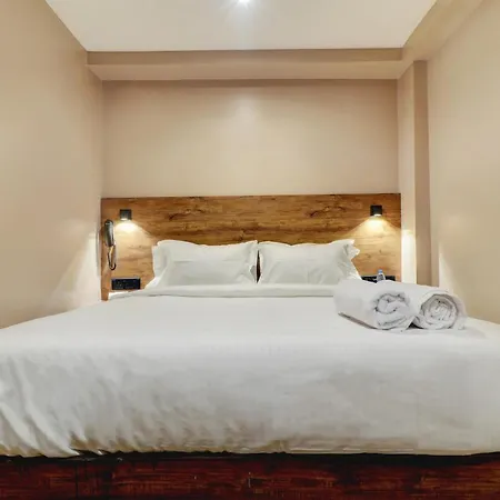 Hotel Embrace Near Exhibition Center 3*