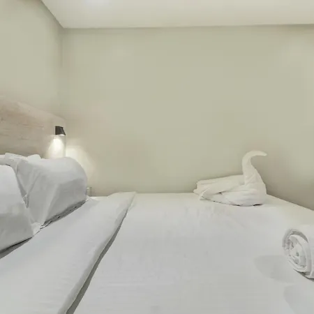 Embrace Near Exhibition Center Hotel 3*
