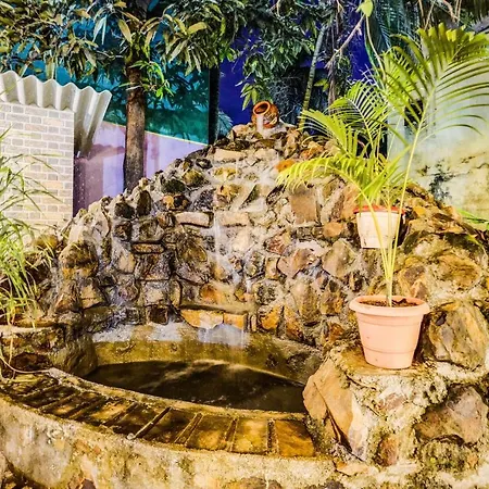 Hotel Collection O Palm Springs Mumbai