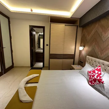 Apartment 1br Service In Bkc By Florastays