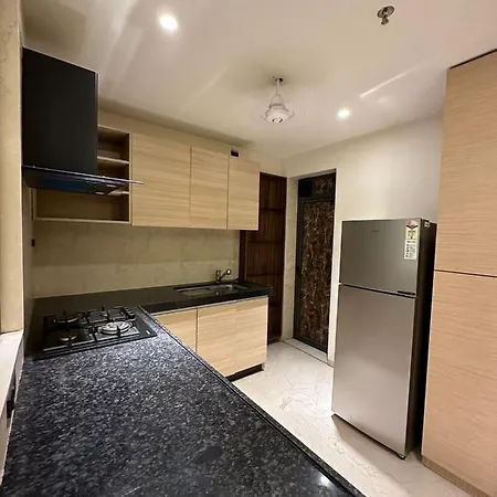 1br Service In Bkc By Florastays