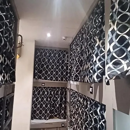 Capsule hotel New Passenger