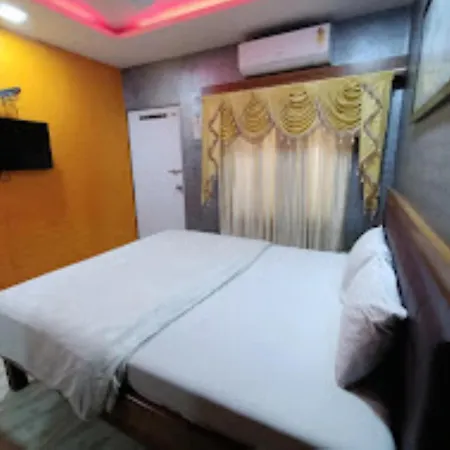 Hotel White , 3*