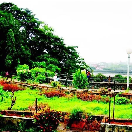 Royal Park Dockyard