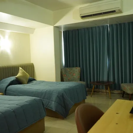 Hotel Diplomat, Colaba Mumbai