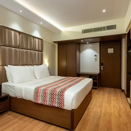 Hotel Fariyas , Colaba