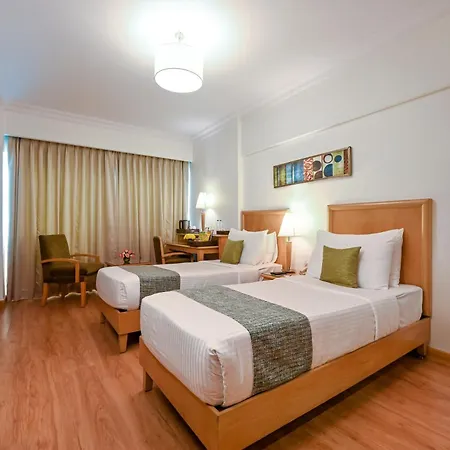 Fariyas , Colaba 4*