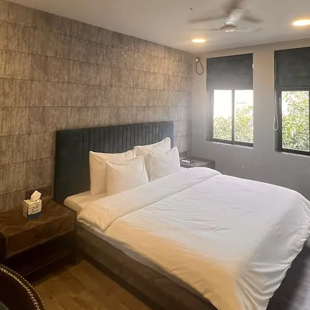 Backpacker Cowies Hostel Mumbai