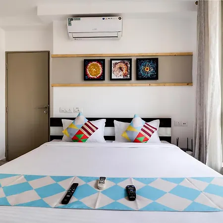 Guest house Oyo Elegant Hiranandani 3*