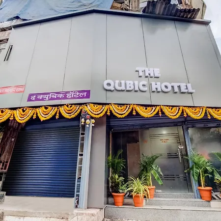 Oyo Flagship Qubic Hotel