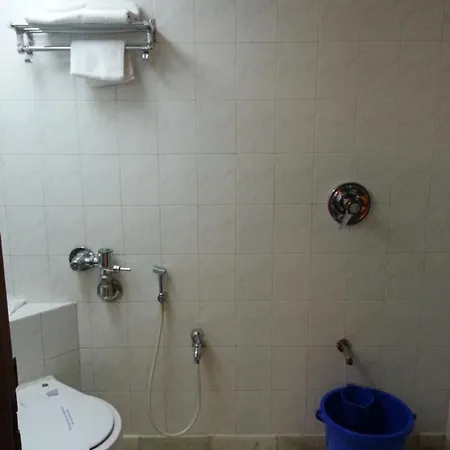 Ashray International, Sion - Near Bkc