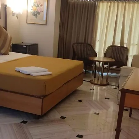 Royal Park Dockyard Hotel