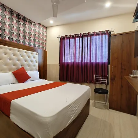 Dream Palace Residency - Near To Us Embassy Bkc Bed & Breakfast 2*
