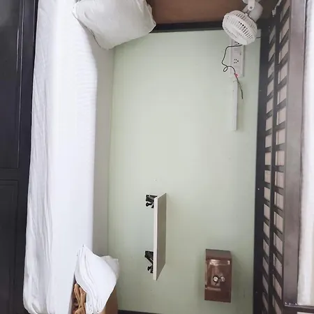 Vakola Ac Beds *