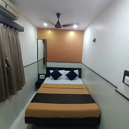 Hotel Triton Sion - Near Us Embassy - Near Bkc Mumbai