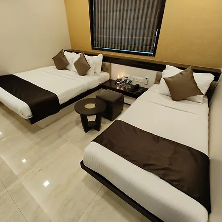 The Majlis - Colaba Hotel Mumbai