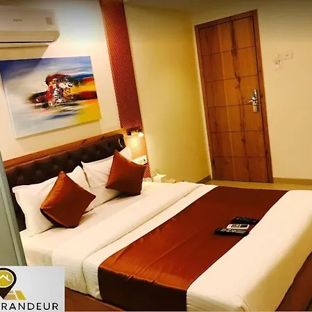 Grandeur By Avion Palace Near T2 International Airport *