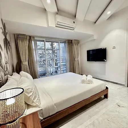 Luxury 2 Bhk Tropical With Workspace In Khar West * Mumbai
