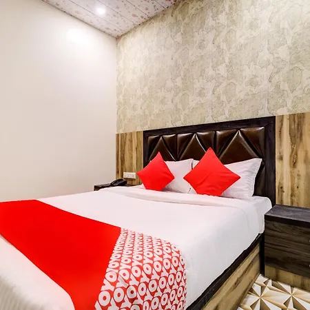 Oyo Flagship Qubic 4*
